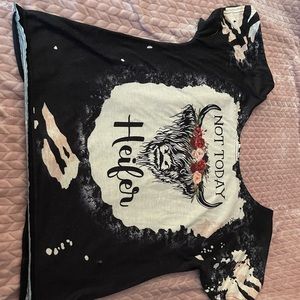 Black distressed tshirt